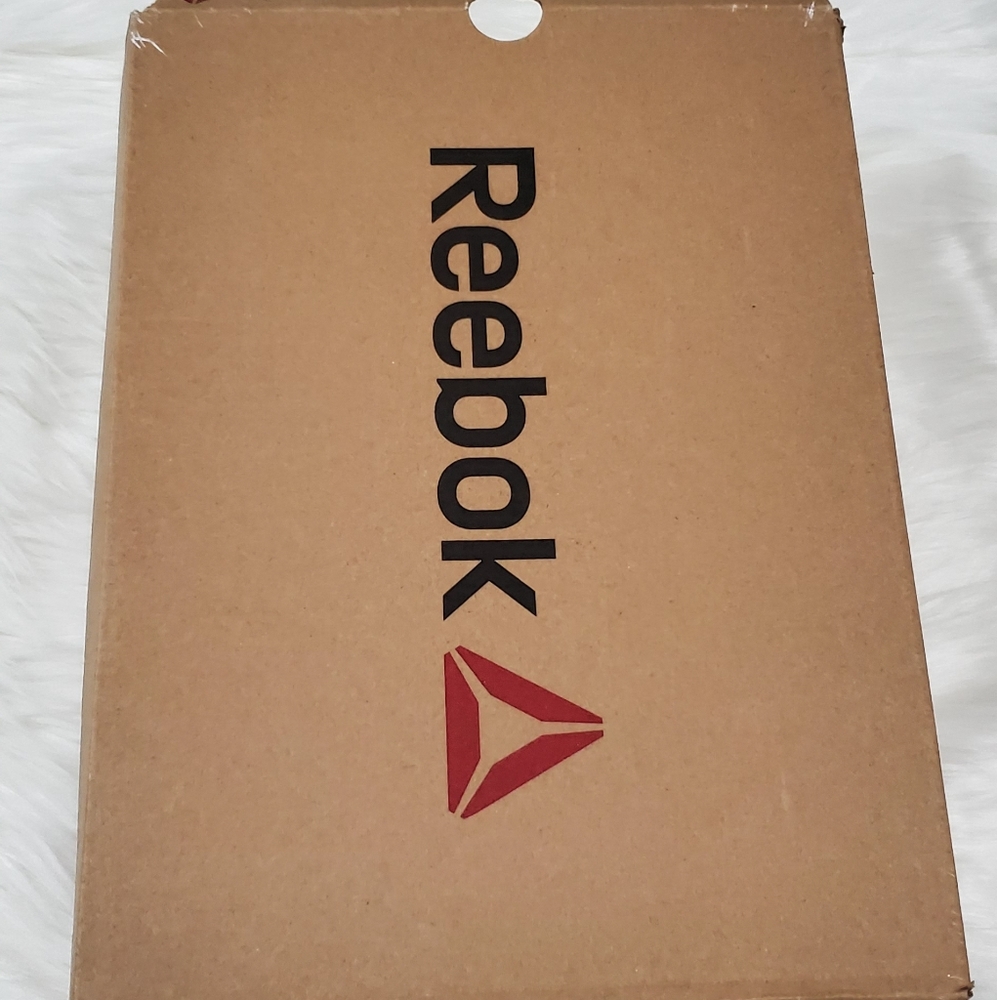 Reebok snickers